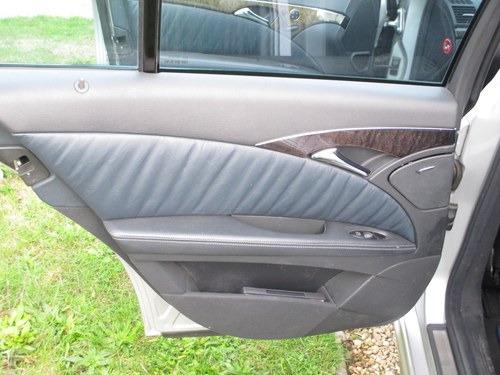 2004 Mercedes-Benz E55 AMG Estate (S211) Te koop (foto 31 van 50)