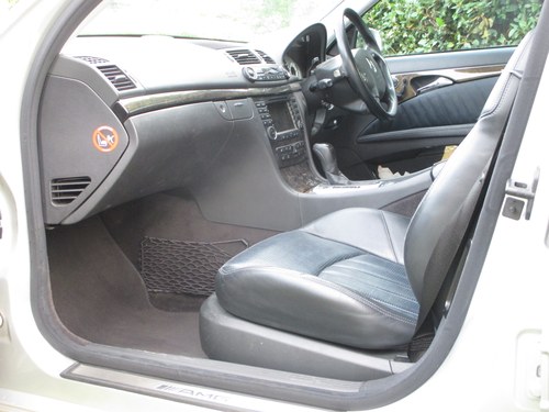 2004 Mercedes-Benz E55 AMG Estate (S211) Te koop (foto 26 van 50)