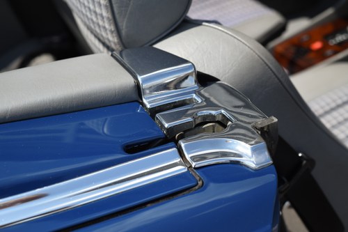 1988 Mercedes-Benz 300 SL (R107) In vendita (immagine 109 di 196)