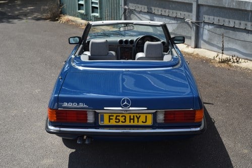 1988 Mercedes-Benz 300 SL (R107) In vendita (immagine 15 di 196)