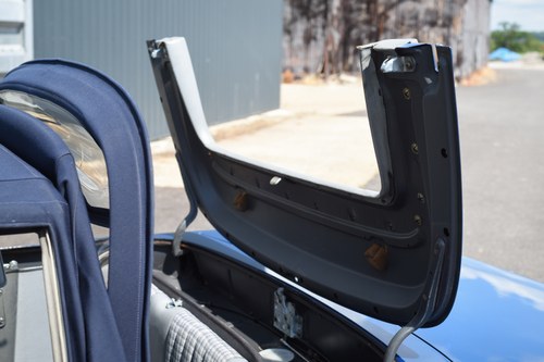 1988 Mercedes-Benz 300 SL (R107) In vendita (immagine 127 di 196)