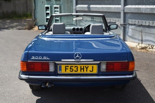 1988 Mercedes-Benz 300 SL (R107) In vendita (immagine 16 di 196)