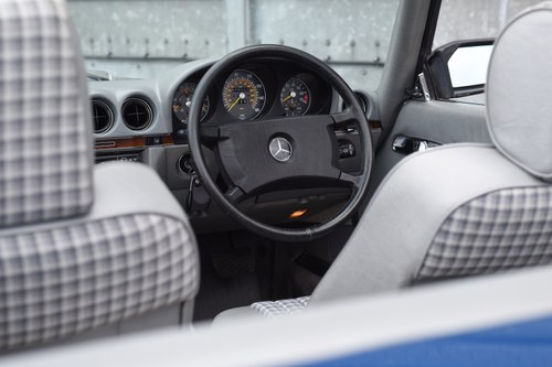 1988 Mercedes-Benz 300 SL (R107) In vendita (immagine 48 di 196)