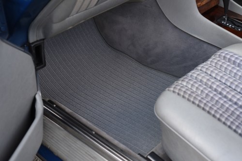 1988 Mercedes-Benz 300 SL (R107) In vendita (immagine 66 di 196)