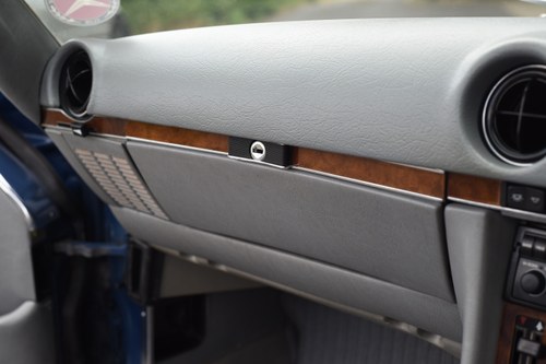 1988 Mercedes-Benz 300 SL (R107) In vendita (immagine 57 di 196)