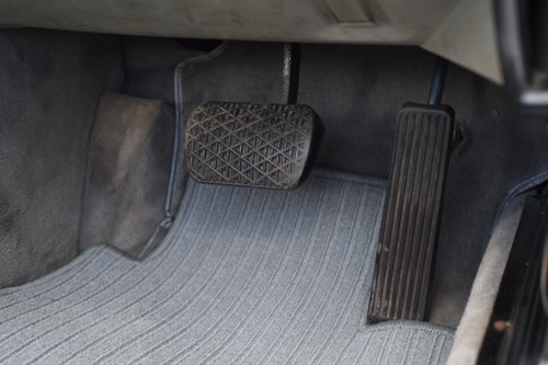 1988 Mercedes-Benz 300 SL (R107) In vendita (immagine 65 di 196)