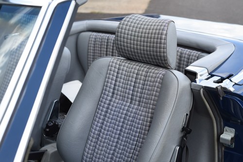 1988 Mercedes-Benz 300 SL (R107) In vendita (immagine 70 di 196)