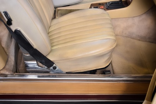 NO RESERVE - 1984 Mercedes-Benz 380SL (R107) - 3.8-litre V8 LHD In vendita (immagine 52 di 101)