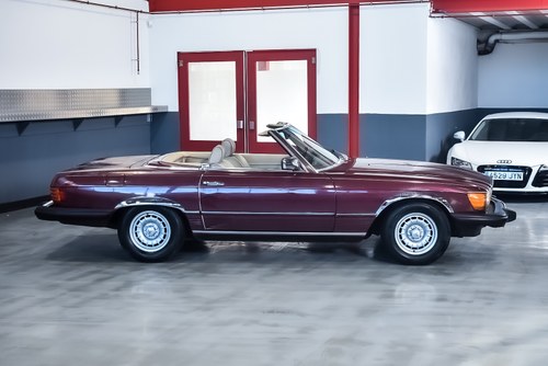 NO RESERVE - 1984 Mercedes-Benz 380SL (R107) - 3.8-litre V8 LHD In vendita (immagine 9 di 101)