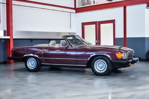 NO RESERVE - 1984 Mercedes-Benz 380SL (R107) - 3.8-litre V8 LHD In vendita (immagine 8 di 101)
