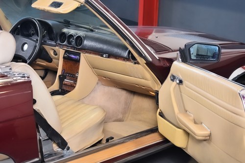 NO RESERVE - 1984 Mercedes-Benz 380SL (R107) - 3.8-litre V8 LHD In vendita (immagine 50 di 101)