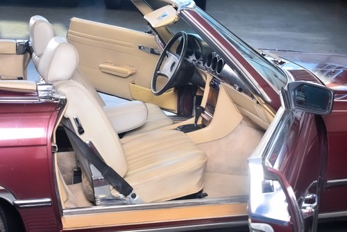 NO RESERVE - 1984 Mercedes-Benz 380SL (R107) - 3.8-litre V8 LHD In vendita (immagine 51 di 101)