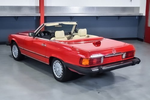 NO RESERVE - 1986 Mercedes-Benz R107 560SL Convertible 5,6L V8 - LHD In vendita (immagine 17 di 91)