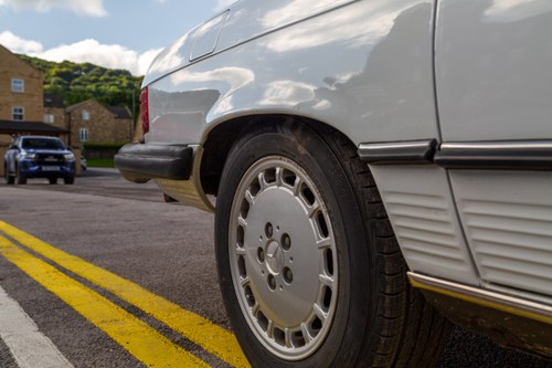 1988 Mercedes-Benz 560SL R107 zum Verkauf (Bild 76 von 129)
