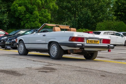 1988 Mercedes-Benz 560SL R107 zum Verkauf (Bild 7 von 129)