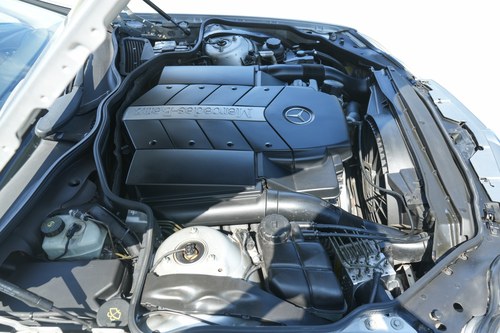 2002 Mercedes-Benz SL500 (R230) à vendre (picture 101 of 113)