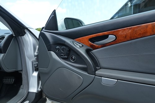 2002 Mercedes-Benz SL500 (R230) à vendre (picture 58 of 113)