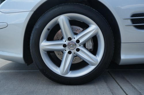 2002 Mercedes-Benz SL500 (R230) à vendre (picture 36 of 113)