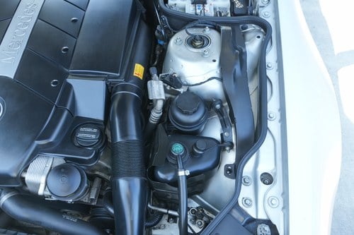 2002 Mercedes-Benz SL500 (R230) à vendre (picture 96 of 113)
