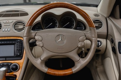 2003 MERCEDES-BENZ (R230) SL500 AUTO à vendre (picture 62 of 191)