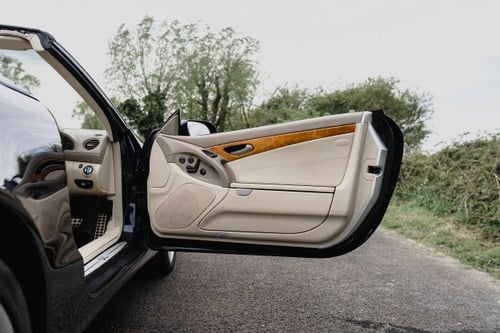 2003 MERCEDES-BENZ (R230) SL500 AUTO à vendre (picture 42 of 191)