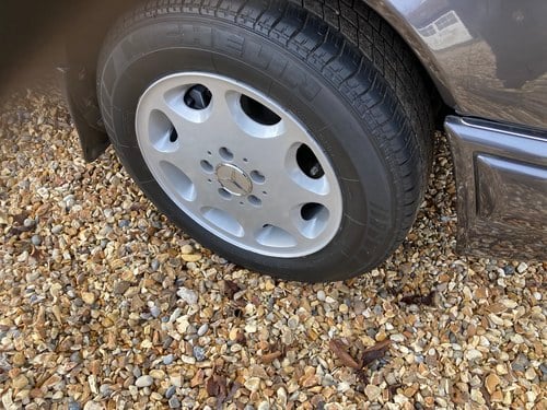 1996 Mercedes-Benz (S124) E200 T Estate In vendita (immagine 34 di 170)