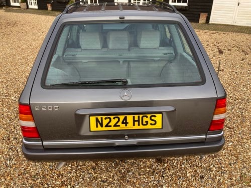 1996 Mercedes-Benz (S124) E200 T Estate In vendita (immagine 27 di 170)