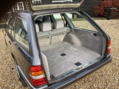 1996 Mercedes-Benz (S124) E200 T Estate In vendita (immagine 31 di 170)
