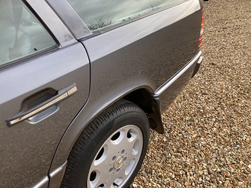 1996 Mercedes-Benz (S124) E200 T Estate In vendita (immagine 111 di 170)