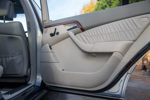 2003 Mercedes-Benz S320 L Te koop (foto 33 van 189)