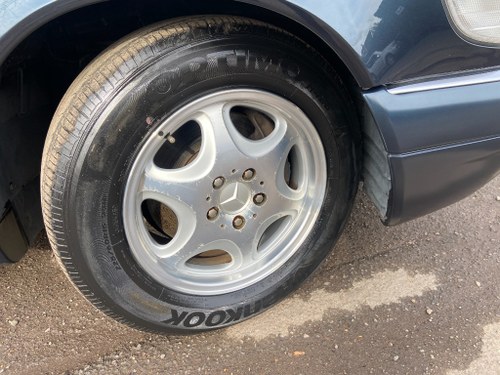 1997 Mercedes Benz S320 SWB Saloon (W140) In vendita (immagine 16 di 77)