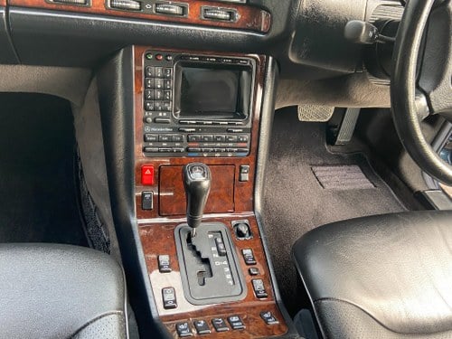 1997 Mercedes Benz S320 SWB Saloon (W140) In vendita (immagine 20 di 77)