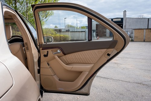 2000 Mercedes-Benz S500 Te koop (foto 88 van 231)