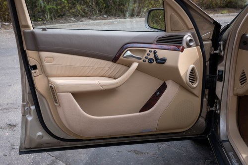 2000 Mercedes-Benz S500 Te koop (foto 91 van 231)