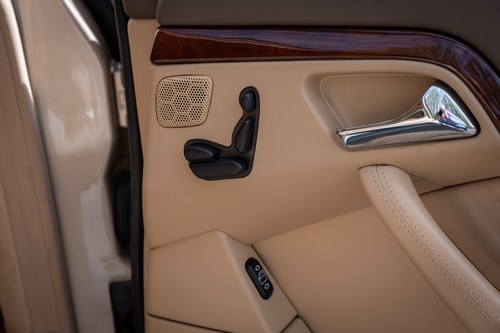 2000 Mercedes-Benz S500 Te koop (foto 101 van 231)