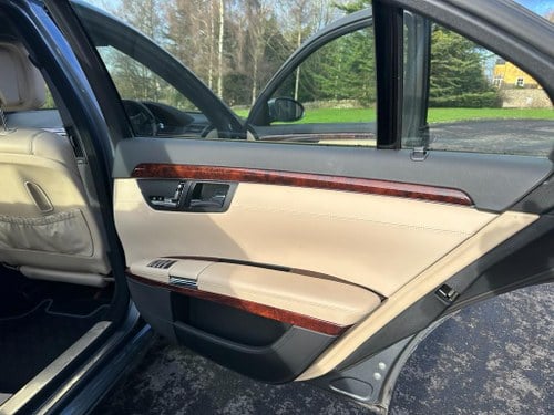 NO RESERVE - 2006 Mercedes-Benz S600 V12 Bi-Turbo In vendita (immagine 23 di 49)