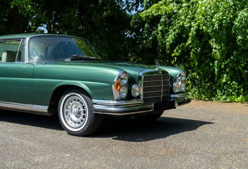 1970 Mercedes-Benz 280SE 3.5 Coupé (W111) Te koop (foto 23 van 48)