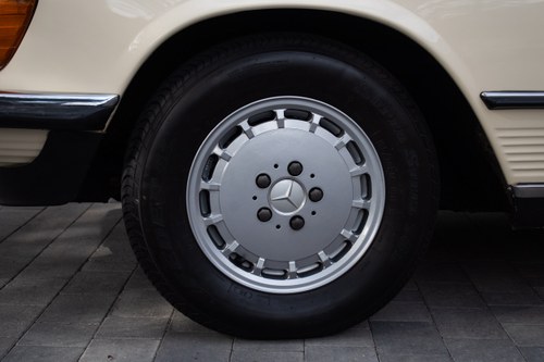 1981 Mercedes-Benz 280SL (R107) Te koop (foto 38 van 254)