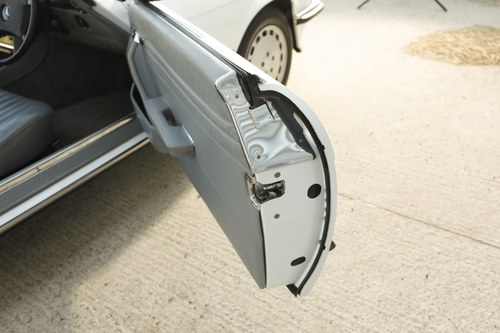 1989 Mercedes-Benz 300 SL (R107) à vendre (picture 86 of 211)