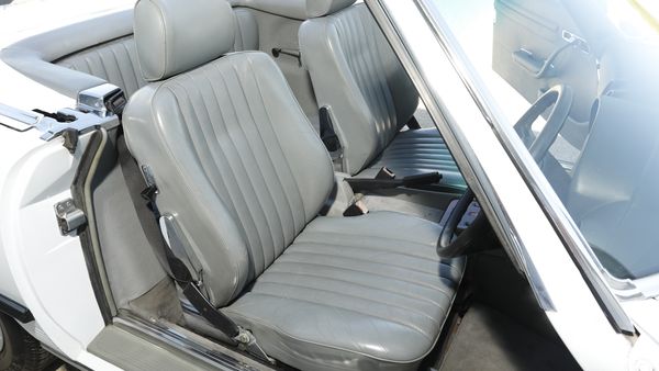 1989 Mercedes-Benz 300 SL (R107) For Sale (picture :index of 75)