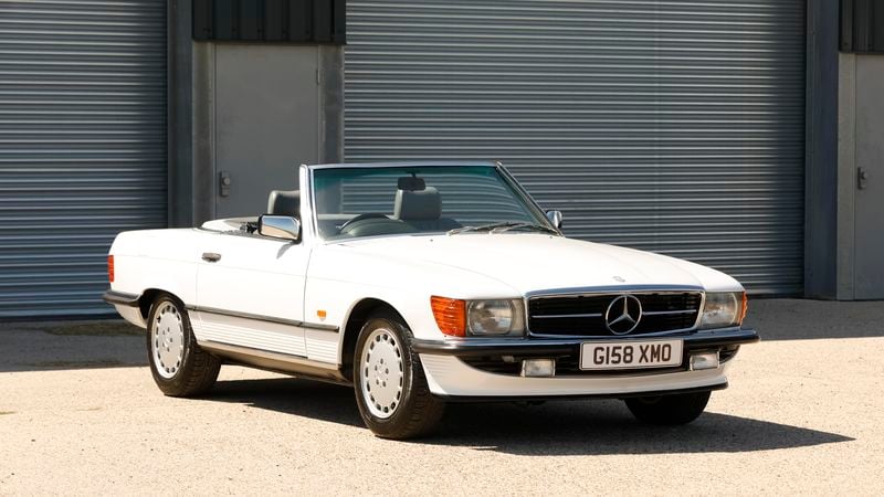 1989 Mercedes-Benz 300 SL (R107) In vendita (immagine 1 di 211)