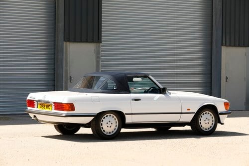 1989 Mercedes-Benz 300 SL (R107) à vendre (picture 13 of 211)