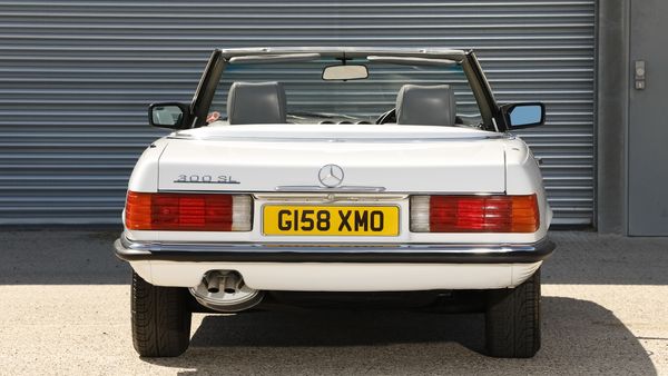 1989 Mercedes-Benz 300 SL (R107) For Sale (picture :index of 8)