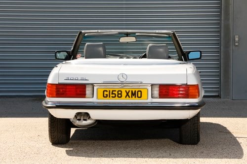 1989 Mercedes-Benz 300 SL (R107) à vendre (picture 7 of 211)