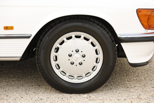 1989 Mercedes-Benz 300 SL (R107) à vendre (picture 39 of 211)