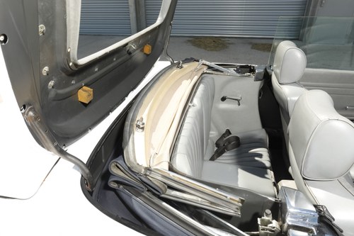 1989 Mercedes-Benz 300 SL (R107) à vendre (picture 106 of 211)