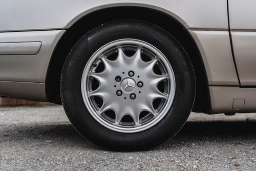 1997 Mercedes-Benz SL320 R129 En venta (imagen 31 de 162)