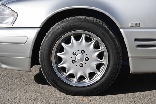 1997 Mercedes-Benz R129 SL320 24V En venta (imagen 36 de 187)