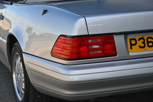 1997 Mercedes-Benz R129 SL320 24V En venta (imagen 115 de 187)