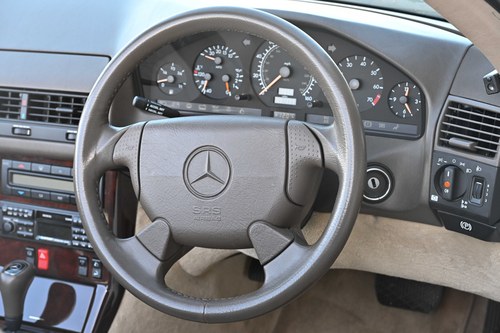 1997 Mercedes-Benz R129 SL320 24V En venta (imagen 42 de 187)